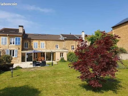 maison 12 pièces 227 m²