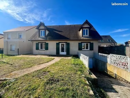 maison 6 pièces 140 m²