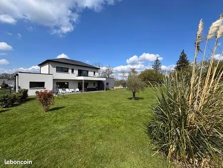 maison 7 pièces 157 m²