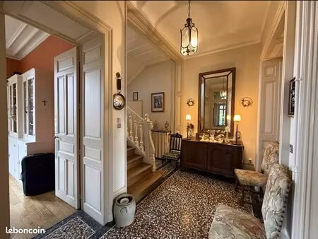 propriété 9 pièces 280 m²