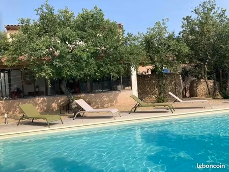 maison 8 pièces 137 m²