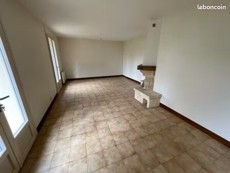 grande maison 127 m² - 5 chambres  2 salles de bains  terrain 3000 m²  piscine - avenue de