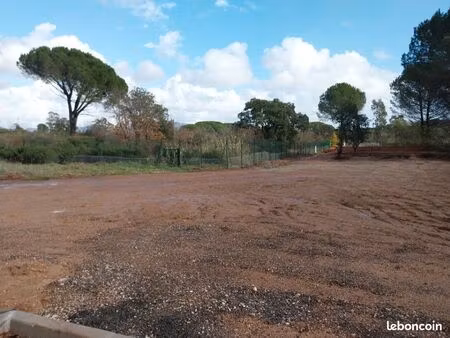 terrain 620 m² puget sur argens