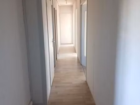 appartement 5 pièces 93 m²