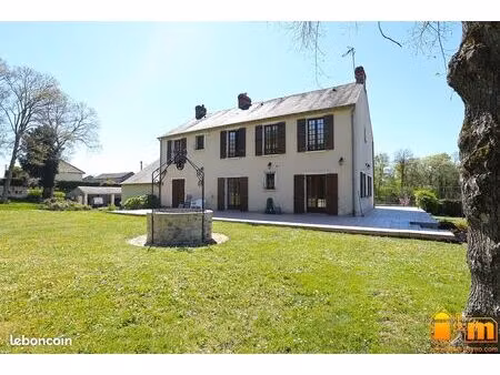 propriété 8 pièces 250 m²