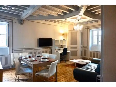 trés beau t2 meublé mairie haussmanien rénové