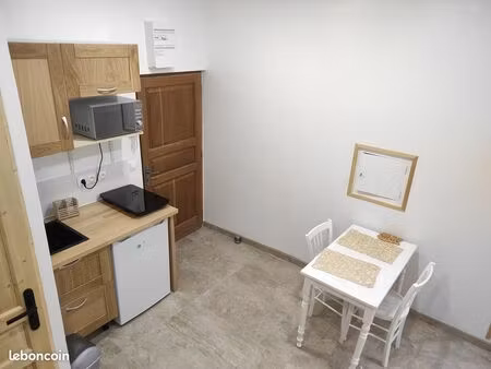 studio meublé 15m² centre aubenas