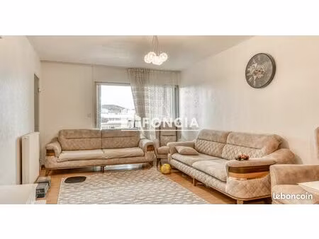 appartement t4 de 87 97 m² – résidence sécurisée avec terrasse et parking