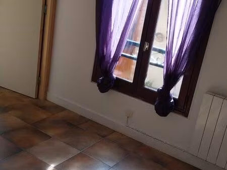 studio très calme au rdc - paray (91)