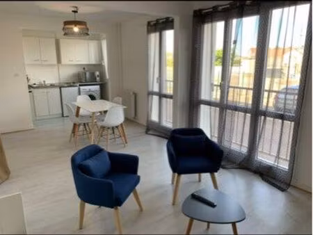 studio meublé 33 m² avec parking et cave – troyes