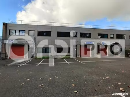 local d'activité 199 m²