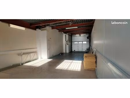local d'activité 160 m²