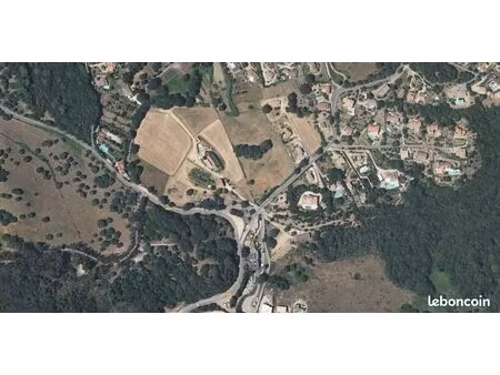 4 terrains constructibles sur alata