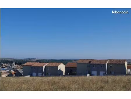 terrain 760 m² la cavalerie