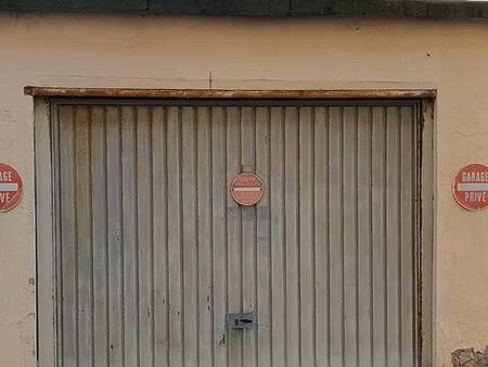 garage 18m2 quartier padules-route d'alata
