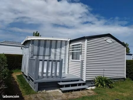 mobil-home avec cabanon
