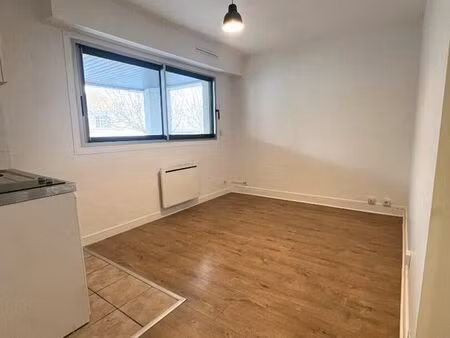 studio 1 pièce 18 m²