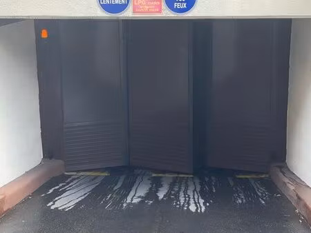 parking sécurisé 60