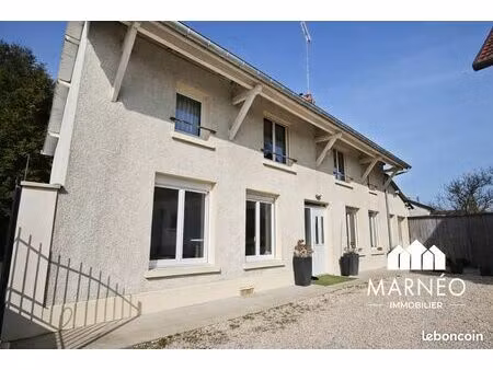 propriété 6 pièces 192 m²