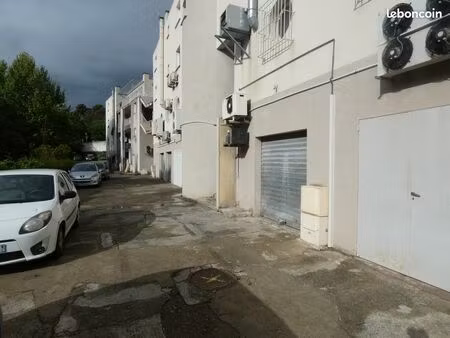 vend murs commerciaux