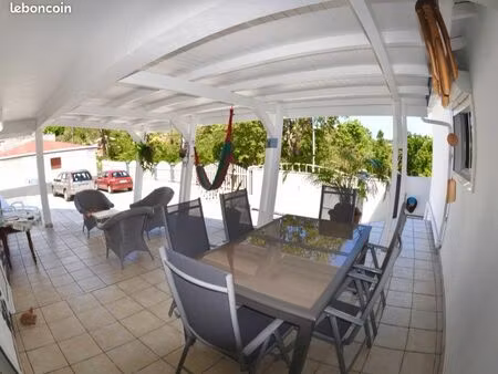 t5 103m2 rénové avec terrasse 50m2 - dampierre le gosier