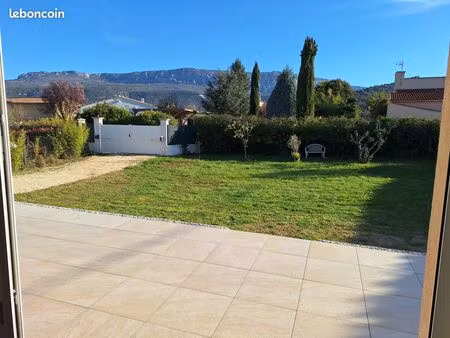 villa récente de plain-pied – nans-les-pins