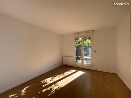 studio 1 pièce 22 m²