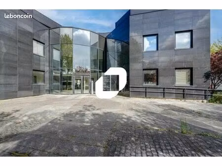 bureaux 254 m²