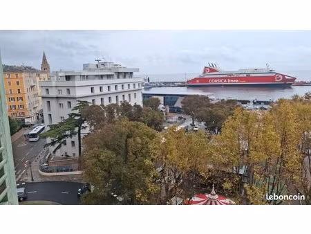 particulier loue t4 meublé place st nicolas bastia