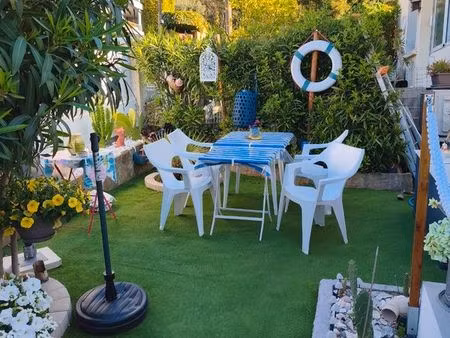 bandol joli pavillon avec jardin apercu mer