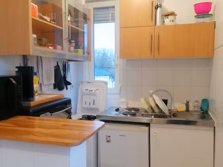 2 pièces avec parking privé troyes libre