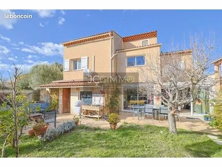 maison 4 pièces 105 m²