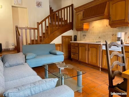 conques en rouergue  maison de village location pour saisonnier à grand vabre maison de 65