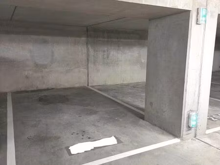 parking à louer