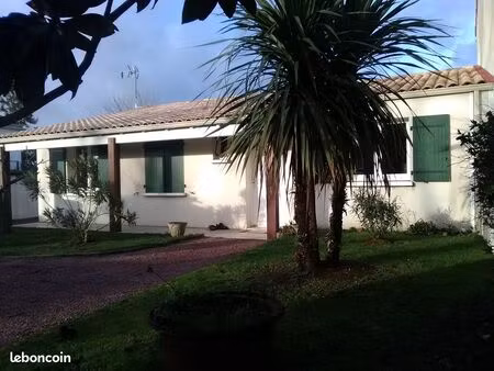 maison plain pied 112 m² sur terrain arbolé de 1100 m² à croix chapeau