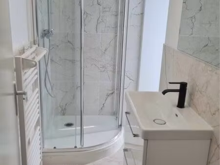 studio lumineux renové centre ville