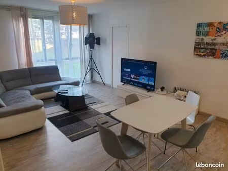 98m2  5/6 chambres  metro st denis université