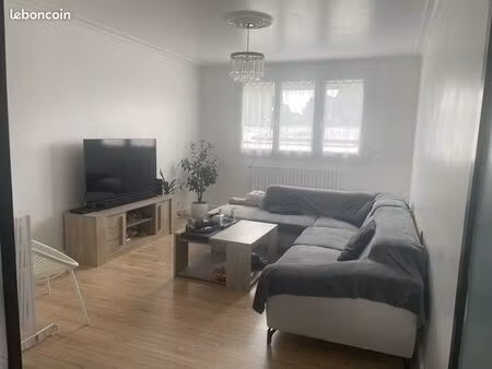 maison 8 pièces  130 m2  5 chambres