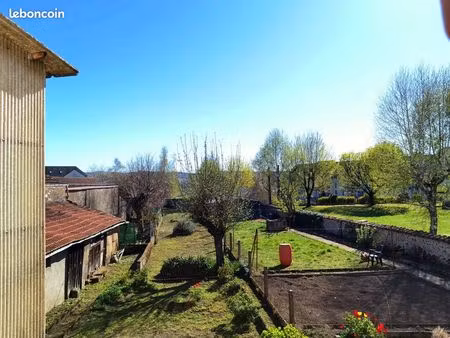 maison 6 pièces 136 m²