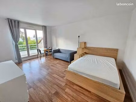 studio 31m² refait à neuf – balcon & parking – issy (92130)