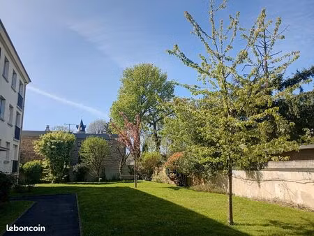 appartement f4 4p 76 m2 plateau d'avron 1 box 2 balcons 2 caves