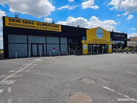 local commercial 443 m²