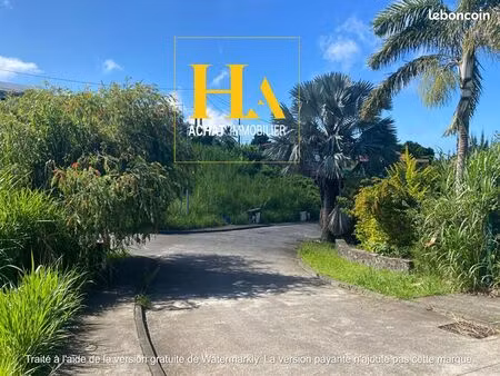 terrain 764 m² petite ile