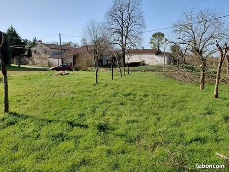 terrain 1 369 m² plassay