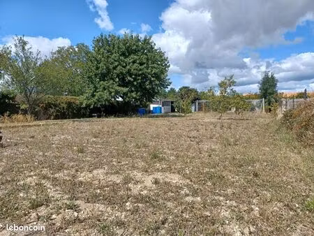 terrain 714 m² sainte soulle