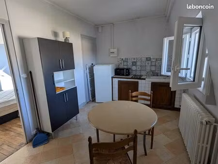 f1 meublé centre ville libre