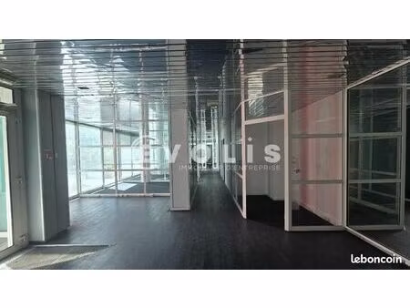 bureaux 220 m²