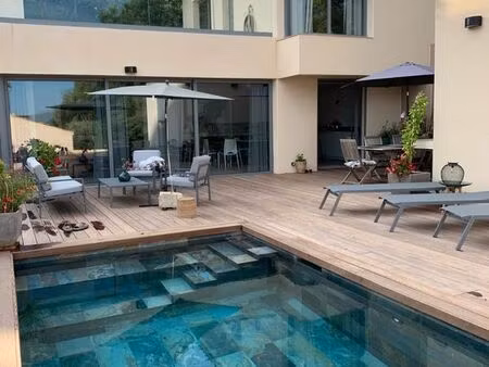 maison d'architecte de 167 m² - bas faron - piscine et aperçu mer