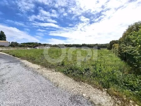 terrain 424 m² medis