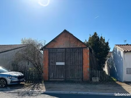 terrain constructible 216m2